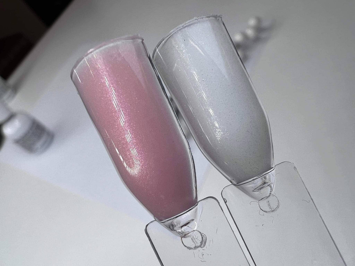 Soak-off Rubberbase SOFT KISS, 15ml
