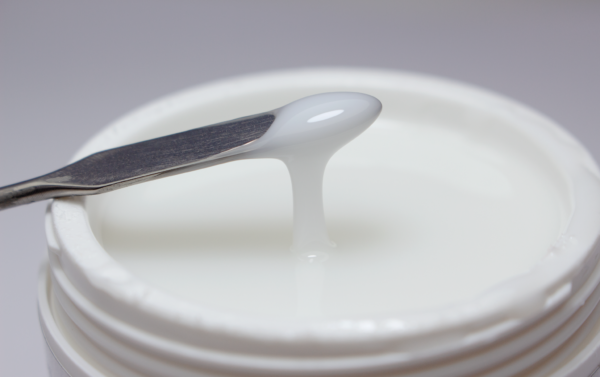 UV/LED MILKY WHITE THIXOTROPIC GEL 30 ML / 50 ML