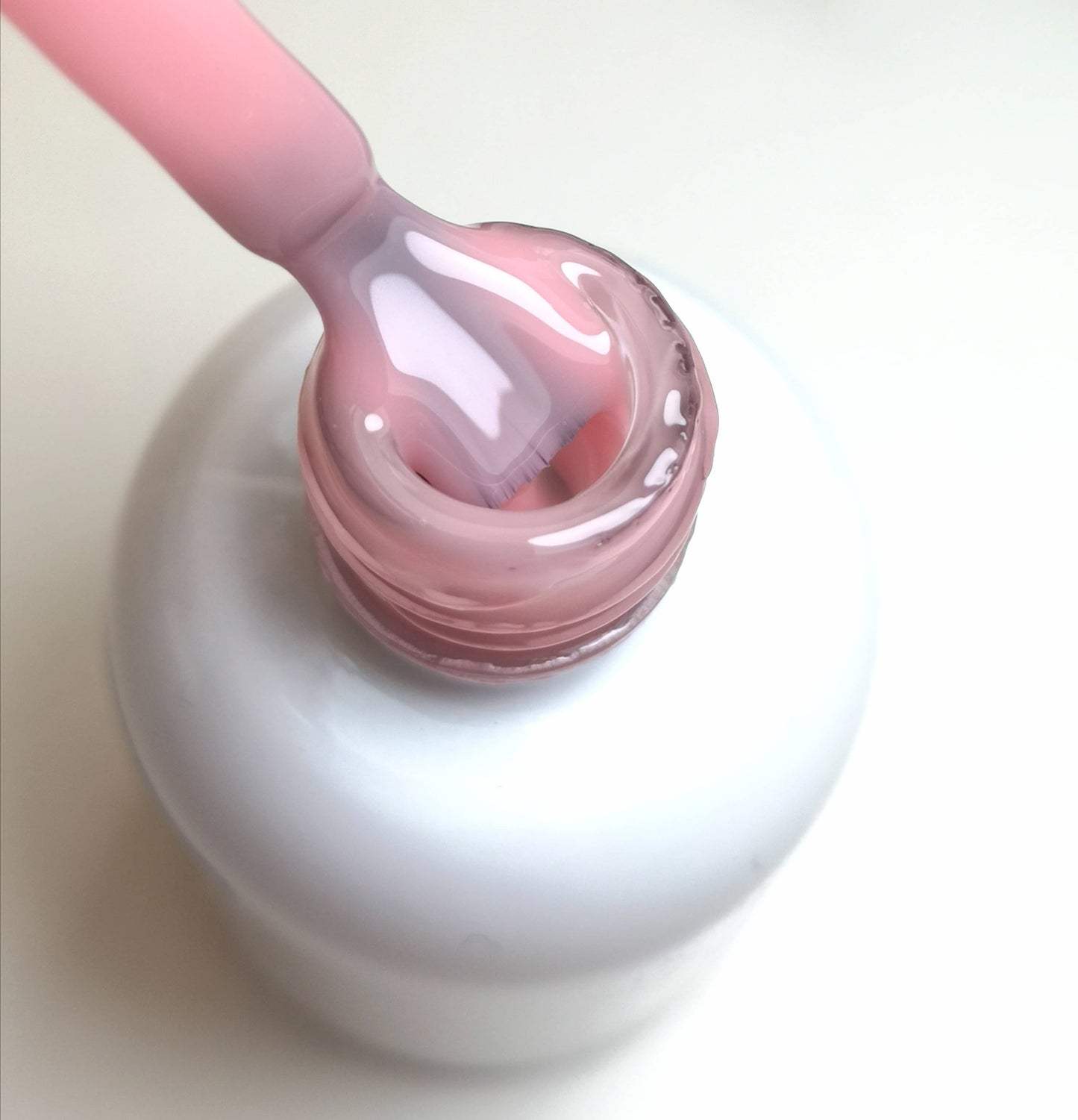 Soak-off Rubberbase MILKY ROSE, 15 ml