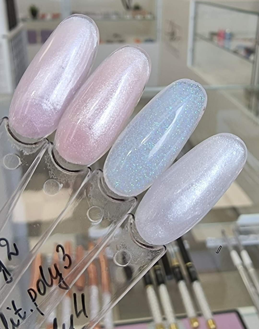 UV / LED Glitter polygel no 03, 30 ml / 60 ml